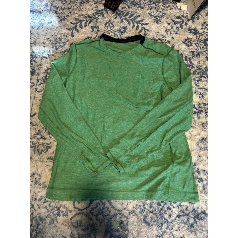 Lululemon Mens Long Sleeve Active Top Gym Running Shirt Size Small Green